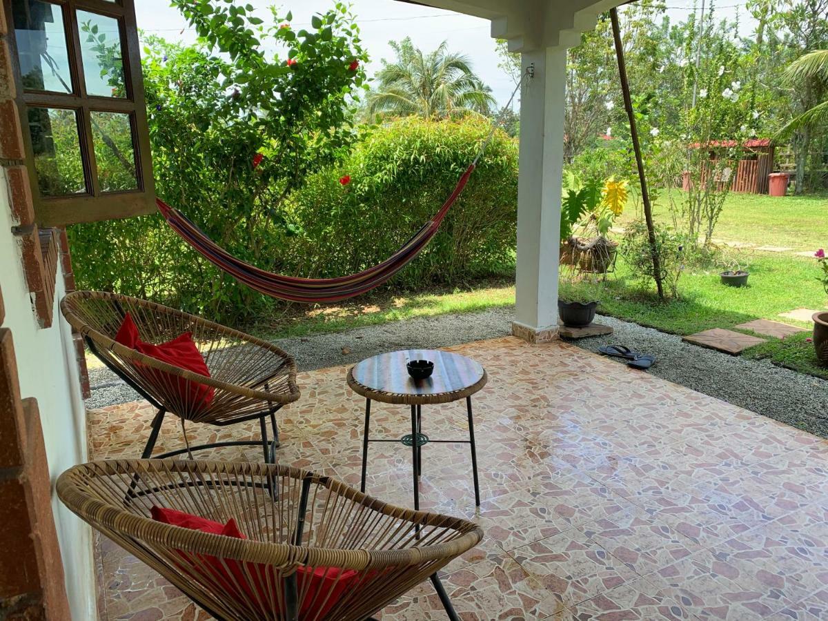Lovely Garden Villas Pantai Cenang  Exterior photo